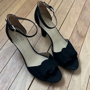 Naturalizer Black Heels